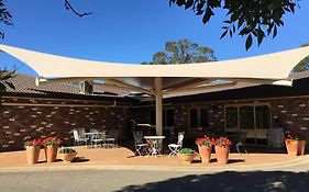 Quality Inn Carriage House