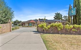 Quality Inn Carriage House